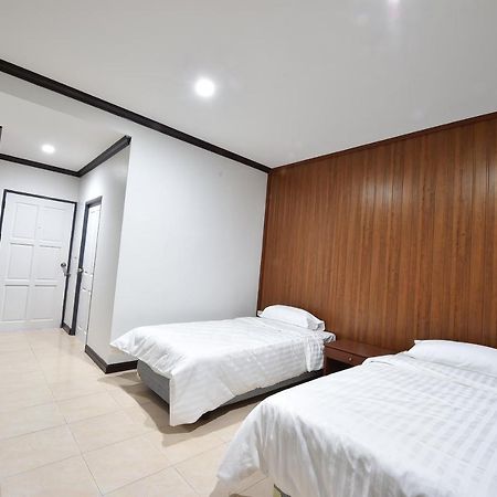 At Tp Hotel Phetchabun Exteriör bild