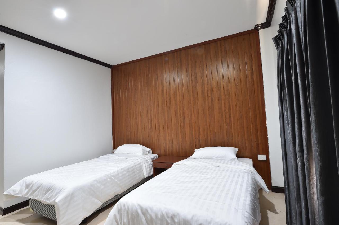 At Tp Hotel Phetchabun Exteriör bild